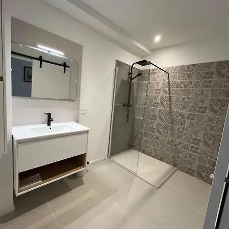Holiday home Perigord 14 Personnes Avec Piscine Rouffignac Saint-Cernin